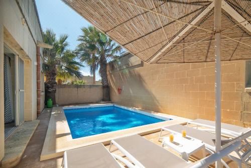 Hotel Rebekah Holiday Home, Leisure & Recreation, Outdoor Swimming Pool