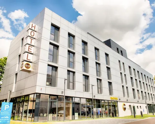 B&B HOTEL Stuttgart-Neckarhafen Отели рядом с достопримечательностью «Ванген»