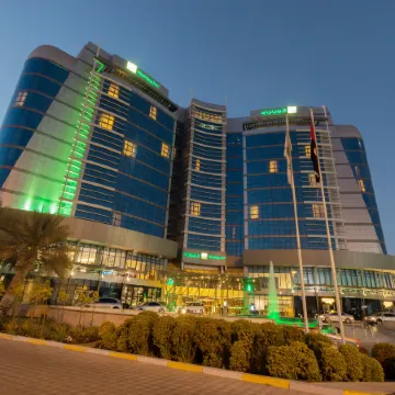 Holiday Inn ABU DHABI by IHG Отели рядом с достопримечательностью «Торговый центр Mushrif»
