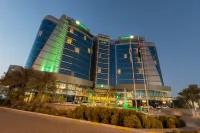 Holiday Inn Abu Dhabi Отели в г. Абу-Даби