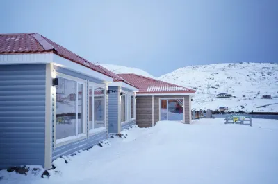 Siyanie Severa Hotel Hotels near Slipway for boats and yachts "Teriberka - Tour"