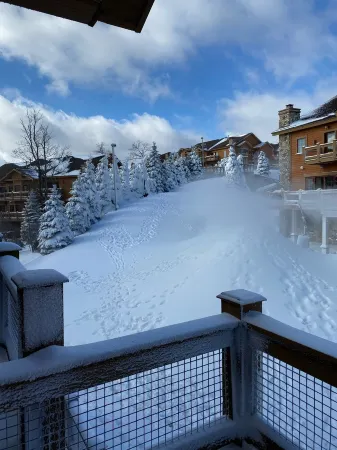 7 Springs - Luxury Southwind Townhome Ski-in Ski out off the back deck!