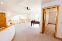 Enjoy The Views Of The Spit, Kachemak Bay And The Glaciers.