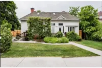 Charming Victorian Studio in Historial Downtown Logan