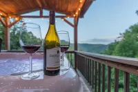 Heavenly Mtn Views, Hot Tub+Fire Pit+Grill, Fireplace, WiFi, Hike, Close to Brp!