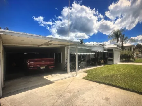 Mermaid Manor Heated Pool!! Waterfront, Boat Dock, Kayaks, Weeki Wachee Manatees