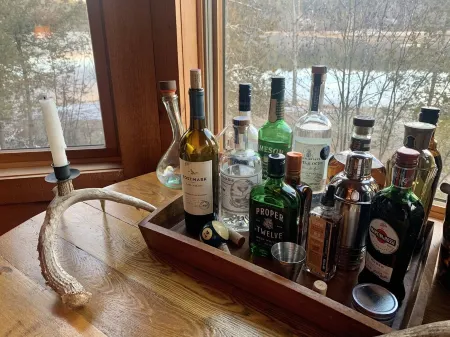 LUXURY ON VALENTINE LAKE ❤️❤️❤️ SKI GORE, LAKE PLACID, LAKE GEORGE Отели в г. Хорикон