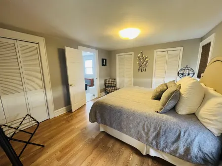 Charming Travel Nest