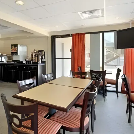 Quality Inn Calhoun North I-75