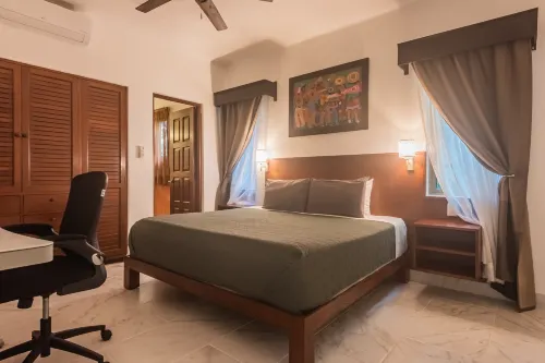 Luxurious 6-Bedroom Villa with Private Pool in Playa del Carmen - Villas