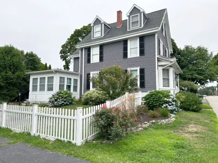 Charming 3-Bedroom Home Near Downtown Portsmouth!