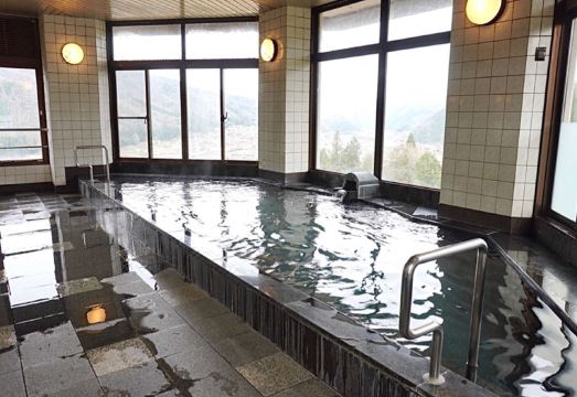 그린 스파 츠츠가