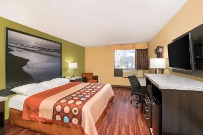 Super 8 by Wyndham Raleigh North East Hotels in Raleigh
