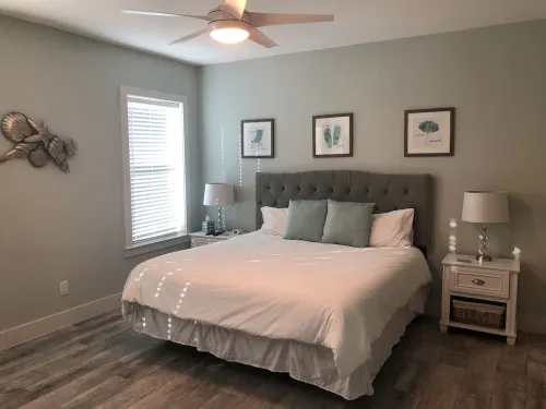 Pet Friendly! Private Pool - Beach, Restaurants, Entertainment Minutes Away!