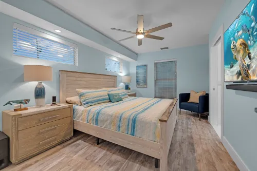 BooKey · Luxury Florida Keys Home in Paradise · Pool,Dockage, Hot Tub, Sleeps 12