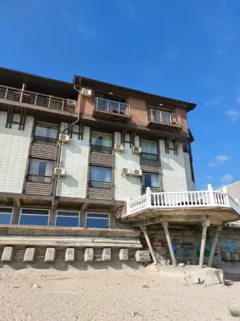 Белый Медведь