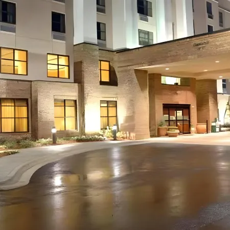 Hampton Inn & Suites Florence-Downtown