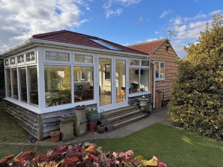 Gardenside Lodge Self - Catering Dog Friendly Holiday Home in County Durham