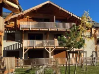 New chalet-style apartment near the village, ideal for families