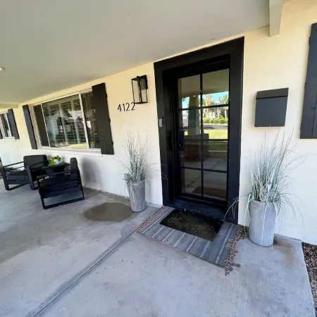 Arcadia oasis Heated Pool