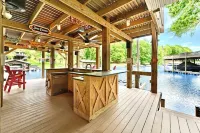 Shady Shoals - Lakefront; Quiet Cove; Huge Dock; Pool Table; Walk to State park