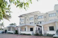 Hotel Yashoda Hotels near Poonawala Garden
