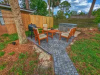 Indian River Escape ~ Hot Tub ~ Steps to River