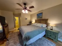 Charming 2 BR cottage, set in Live Oak Grove in Gated WPC,  Murrells Inlet, Pets Hotels in Murrells Inlet