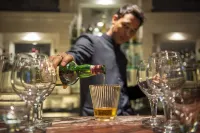 Sarovar Portico  Surajkund Faridabad - Quầy bar