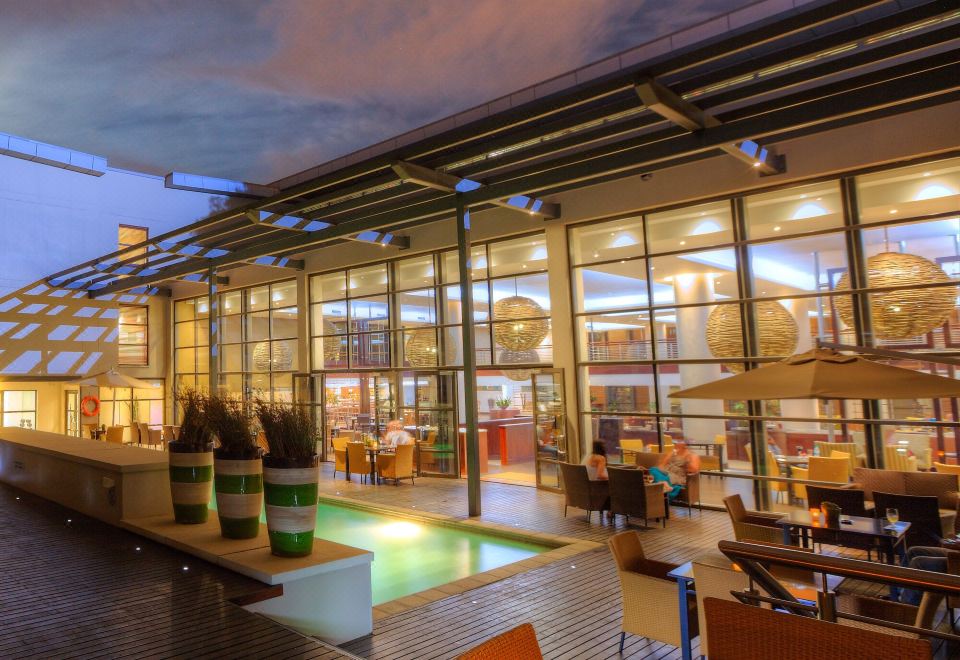 시티 로지 호텔의 공항 터미널 내 위치示意