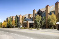 River Mountain Lodge by to