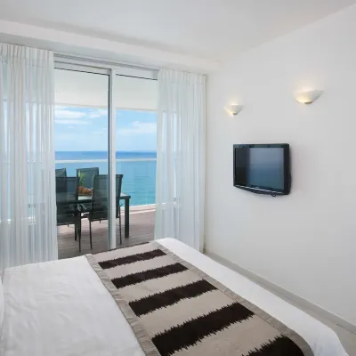 Island Luxurious Suites Hotel Hotels near Netanya