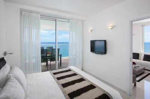 Island Luxurious Suites Hotel Hotel di Netanya