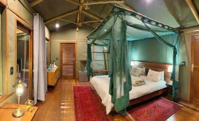 Ndhovu Safari Lodge