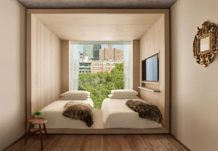 Public, an Ian Schrager Hotel