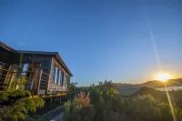 Elephant Hide of Knysna Guest Lodge โรงแรมใน