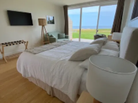 45 Steps - the Culinary Beachside Inn Hotels in Kings County