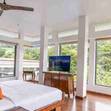 Villa 4 - Luxury Private Pool Villa Rooms