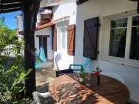 T3 + Basque Coast Terrace (Furnished with Tourism Classified  ) Sea and Mountain فنادق في Saint-Pee-sur-Nivelle