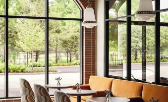 Memoir Wedgewood Houston