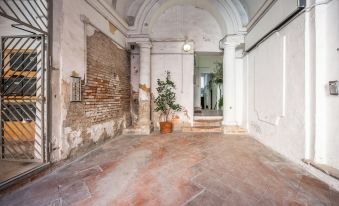 Emilia Suite Palace
