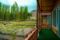 Greenwood Resort Skardu Отели в г. Скарду