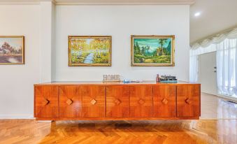 StayAU Spacious 6BR McKinnon Pool Home