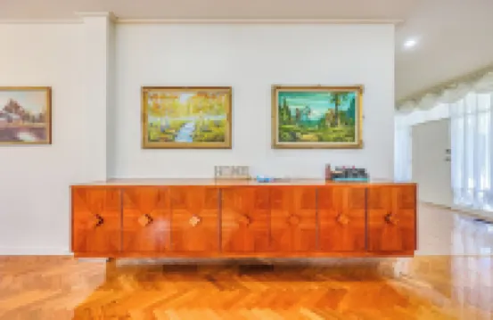 StayAU Spacious 6BR McKinnon Pool Home