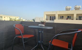 137 AN - Stay ZEA Studio