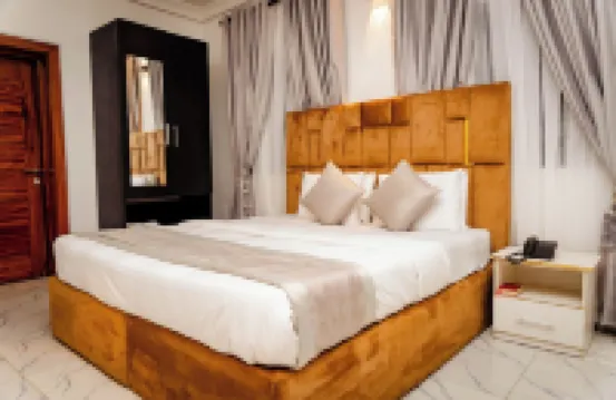 2Bedroom Flat Lekki Phase 1