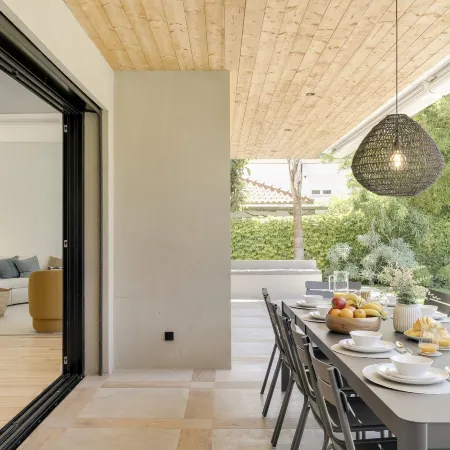 Cascais Contemporary Villa by Cadenzalux