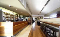 Imperial Motel - bar