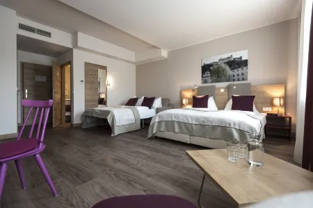 Hotel Max 70
