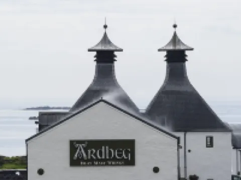 Glenapp Castle Hotels in Girvan